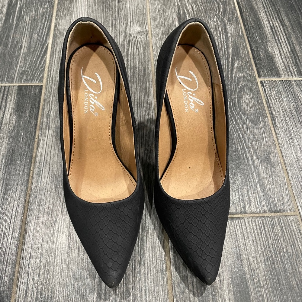 Diba London Black Pointed Toe Pumps